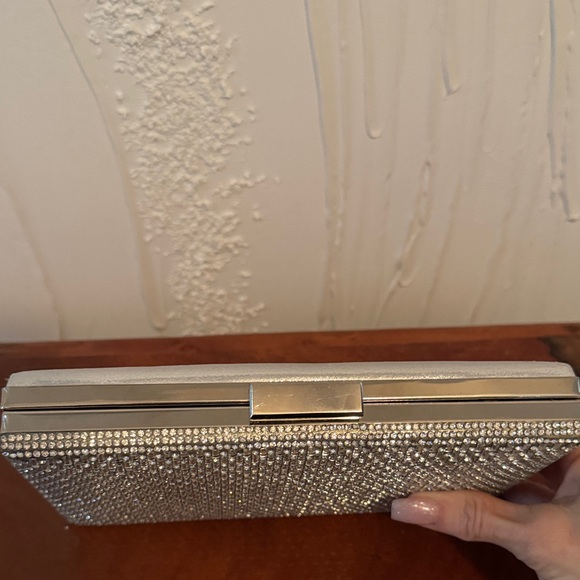 Silver Rhinestone Clutch - Picture 3 of 8